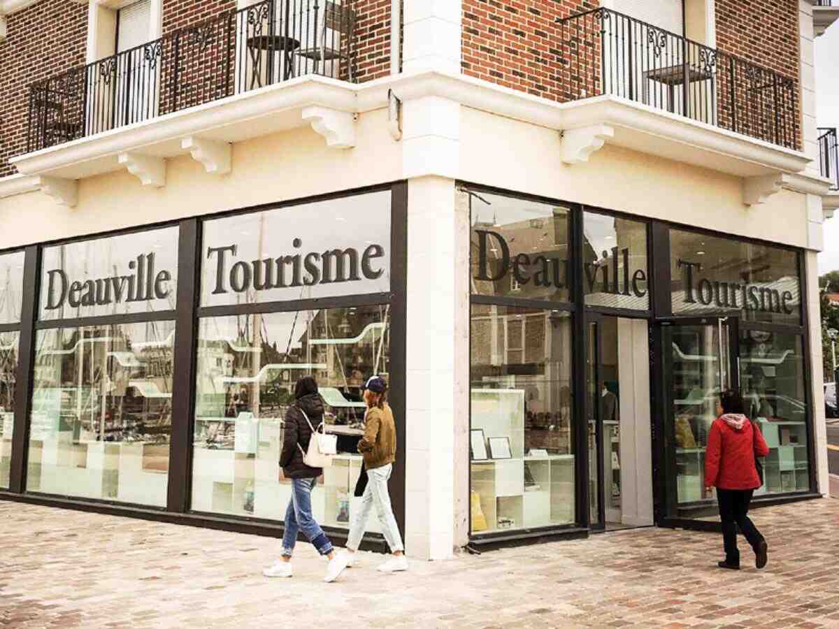 Qui a créé Deauville?